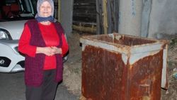 Çöpe atılan yeni doğmuş bebeği mahalle sakinleri farketti