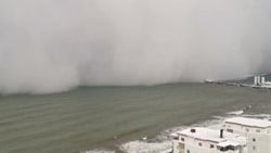 Artvin'de deniz üzerinden gelen kar fırtınası
