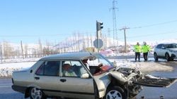 Sivas'ta trafik kazası: 3'ü çocuk 6 yaralı