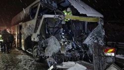Samsun'da yolcu otobüsü kamyona çarptı: 1 ölü 1 yaralı