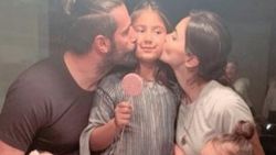 Zeynep Demirel'den Yade'ye sürpriz parti