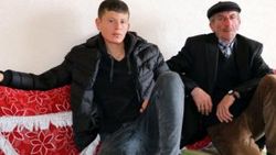 İnşaatta söylediği şarkıyla tanınan Murat: Sanatçı olmak isterim