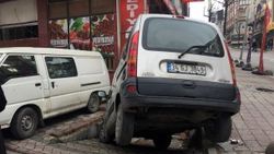 Sultangazi'de ehliyetsiz sürücü, çocuğa çarptı