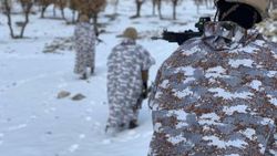 'Kapan-6 Zori''de 10 sığınak imha edildi