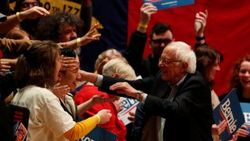 Demokratlar arasındaki başkanlık yarışında Sanders önde