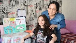 İki kez kanseri yenen Ece'nin yüzü artık gülüyor