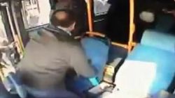 Niğde'de yol verme kavgasında otobüs şoförünü darbetti