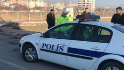 Konya'da kamyonet yan yattı: 9 yaralı