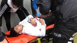 İstanbul'da öğrencilerin okul çıkışı kavgasında kan aktı