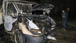 Adana'da kendisine borcu olan kardeşinin aracını yaktı