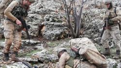 Mardin'de PKK'lı teröristlerin inlerine girildi