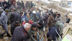 İran'daki depremde 36 kişi yaralandı