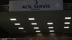 Husumetli ailelerin çağrıldığı düğünde kan aktı