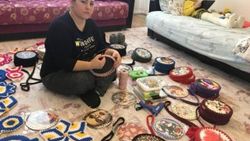 Bir annenin hayat mücadelesi: Evini atölyeye çevirdi