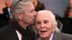 Kirk Douglas servetini oğluna bırakmadı