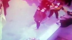 Esenyurt'ta yaşlı kadın merdiven boşluğuna düştü