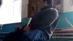 Rusya’da bir öğretmen derse alkollü girdi