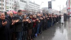 Bolu'da İdlib şehitleri için gıyabi cenaze namazı kılındı