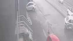 Şile'de 3 kişinin yaralandığı kaza kamerada