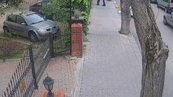 Kadının çantasını gasbeden sahte polis yakalandı