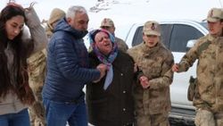Van'da şehit aileleri çığ bölgesini ziyaret etti