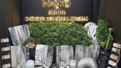 Antalya'da uyuşturucu operasyonunda 4 kişi yakalandı