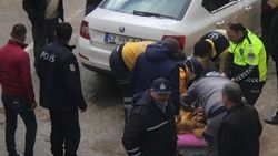 Konya'da satırlı ve sopalı kavgada 3 kişi yaralandı
