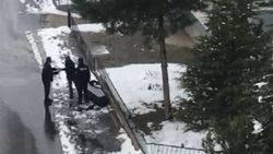 Cenaze arabasına sığmayan boş tabut, yolda unutuldu