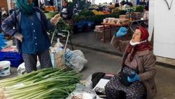 Manavgat'ta sokağa çıkan yaşlı kadının savunması şaşırttı