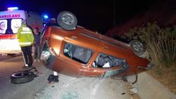 Fethiye'de otomobil köpeğe çarptı: 6 yaralı