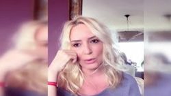 Saba Tümer’den ’Evde Kal’mayanlara: Korona idiotları