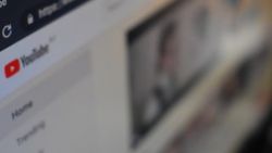 YouTube'un özel koronavirüs bilgi paneli 16 ülkede yayında