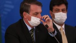 Twitter, Bolsonaro'nun korona mesajlarını sildi