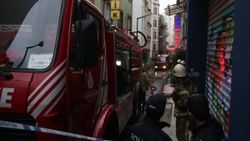 Beyoğlu'nda iş hanında yangın: 1 ölü