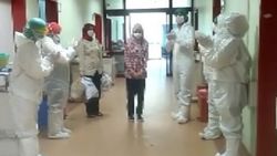 11 yaşında koronayı yendi, alkışlarla taburcu edildi