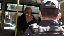 İstanbul'da maskesiz yolcuyu polis yakaladı