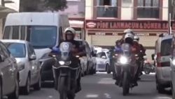 Sultangazi'de polislerden, çocuklara 23 nisan kutlaması