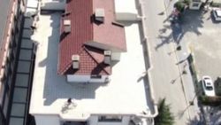 Düzce'de evinin terasında bisiklet sürdü