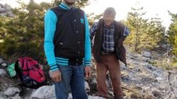 Kamp kurarak kaçak kazı yapan baba ve oğlu yakalandı