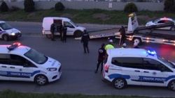 Avcılar'da 3 hırsız, polisten kaçarken kaza yaptı