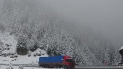 Doğu Karadeniz'in yüksekleri beyaza büründü