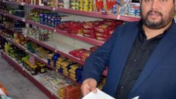 Muğla'da bakkal, müşterilerinin borcunu sildi