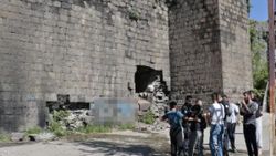Yasaktan kaçan Suriyeli, surdan düştü