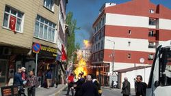 Beylikdüzü'nde doğalgaz borusu patladı