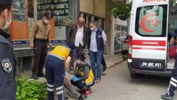 Otomobille motosiklet çarpıştı, yaralıya kimse yaklaşmadı