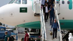 Suudi Arabistan'dan 168 vatandaş Adana'ya getirildi