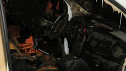 Adana'da otomobil kundaklandı