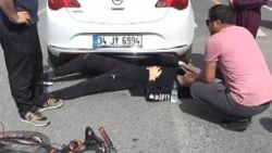 İstanbul'da, sokağa çıkan bisikletli çocuğa araba çarptı