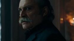 Haluk Bilginer, İngiliz dizisi Alex Rider'ın başrolünde