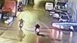 Çekici halatına takılan motorun sürücüsü ağır yaralandı